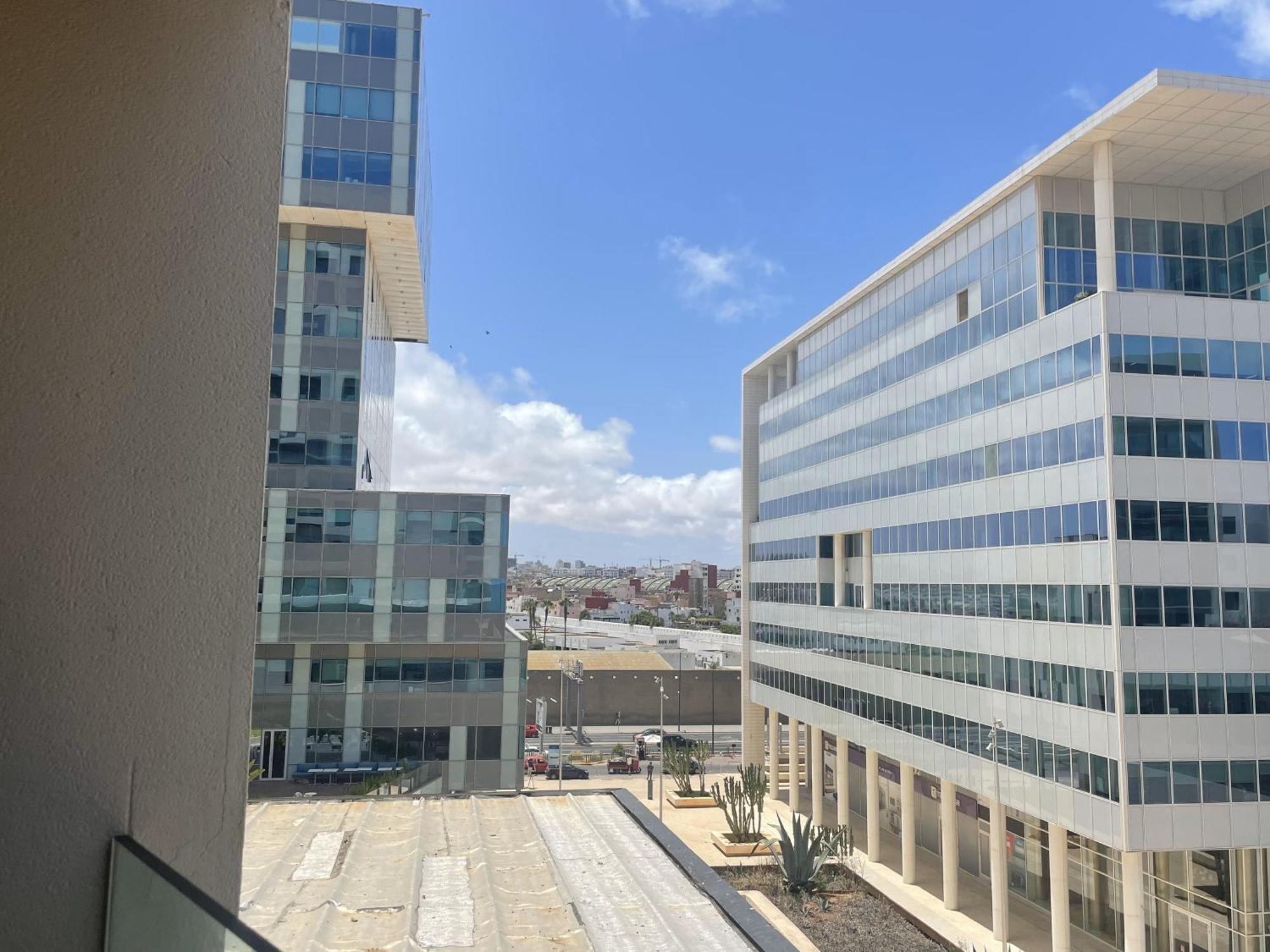 Superb New With View & Free Parking *